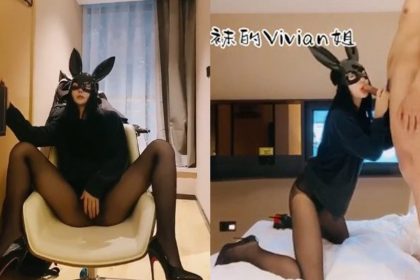 Sister Vivian who loves stockings – She and her boyfriend 69 lick each other's beautiful legs in black stockings and then get fucked hard in the hotel
