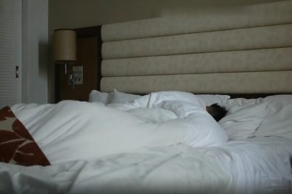 A college love couple had passionate sex in a hotel room, and the girl with beautiful breasts was panting and moaning so seductively.